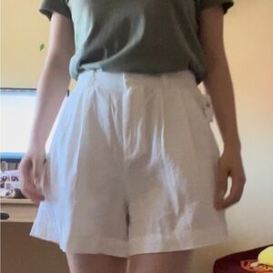 Gap white shorts in size 2